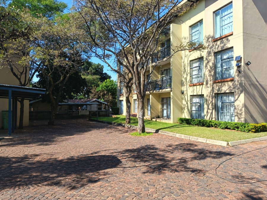 2 Bedroom Property for Sale in Geelhoutpark North West